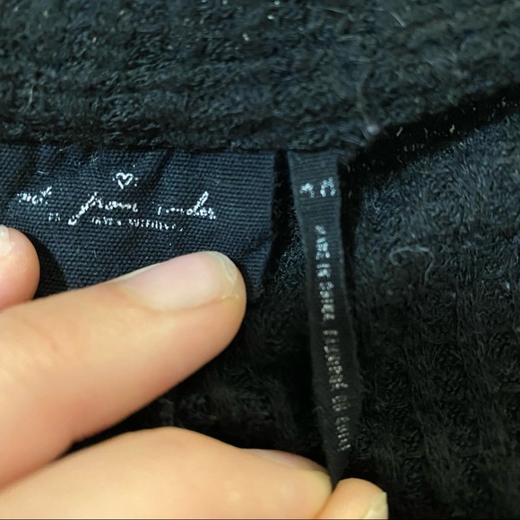 Urban Outfitters Out From Under Jojo Oversized Thermal Button Front Top - Picture 6 of 8